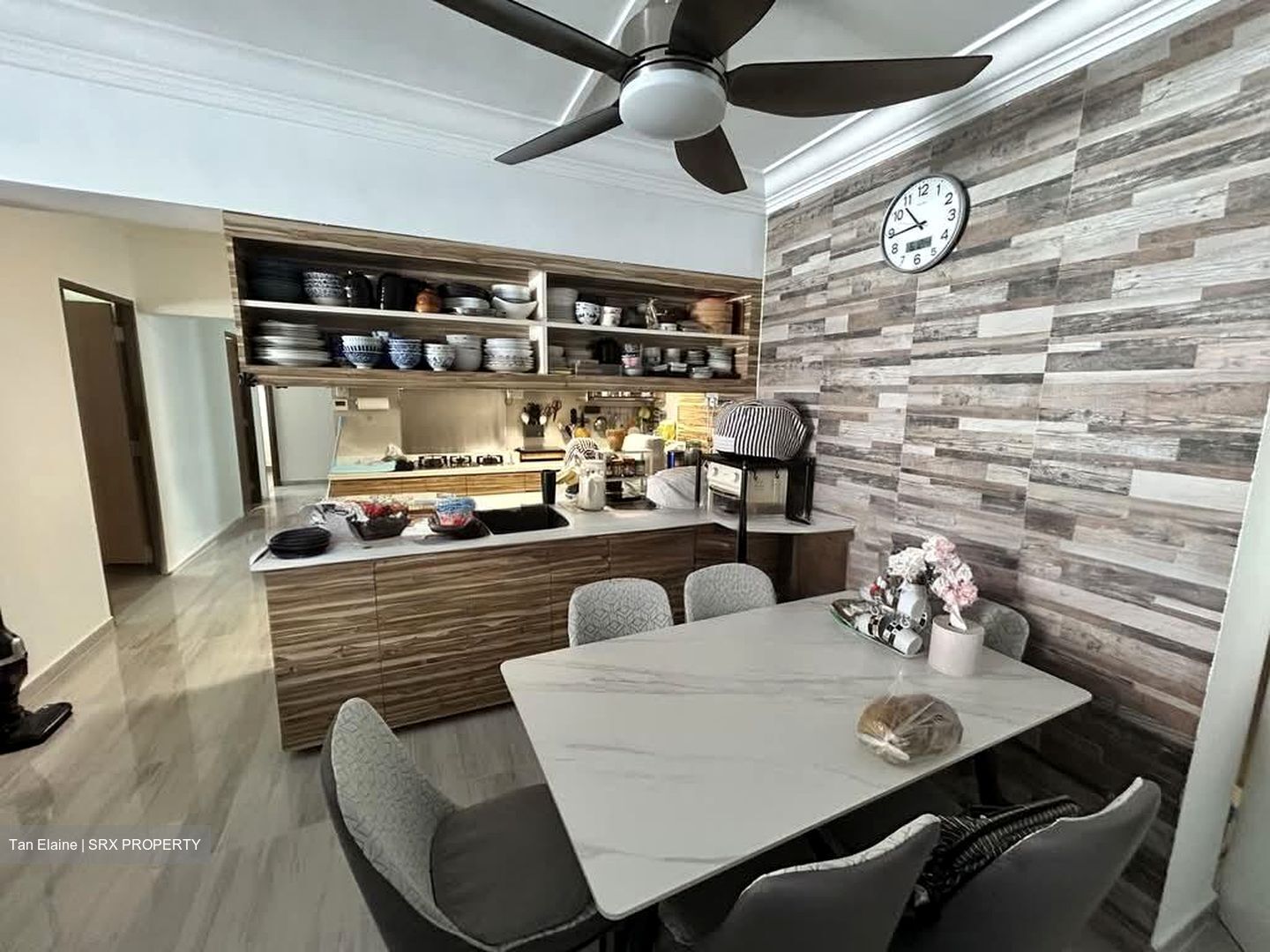 Blk 372 Hougang Street 31 (Hougang), HDB 5 Rooms #568818351